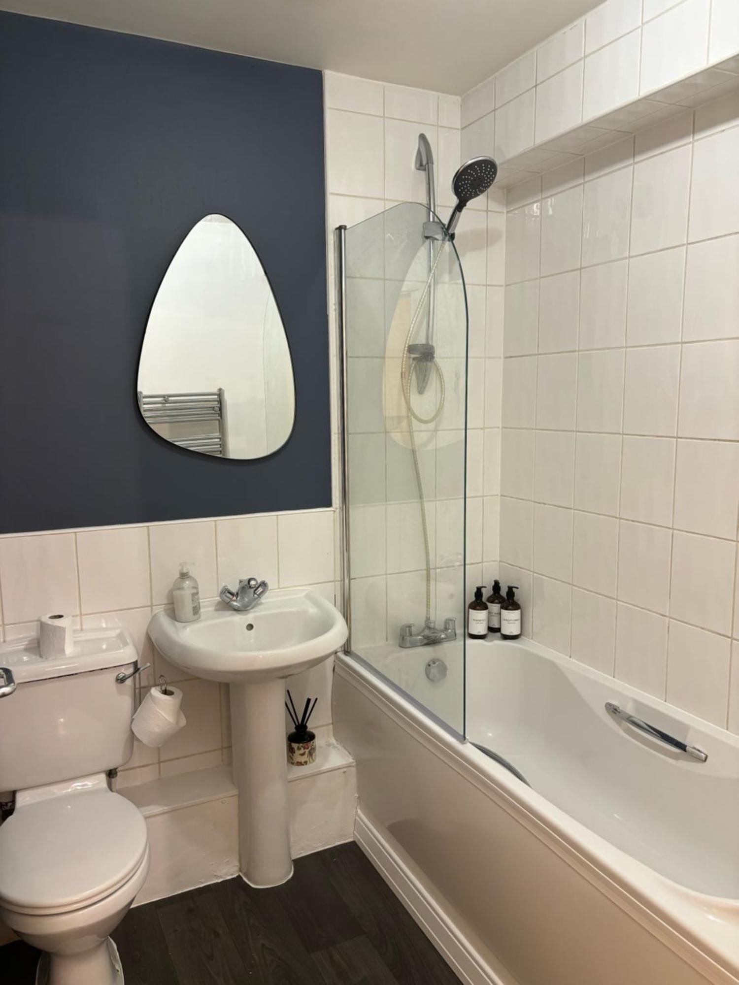 Modern 2 Bdr Flat In Nottingham City Centre With Free Parking Ngoại thất bức ảnh