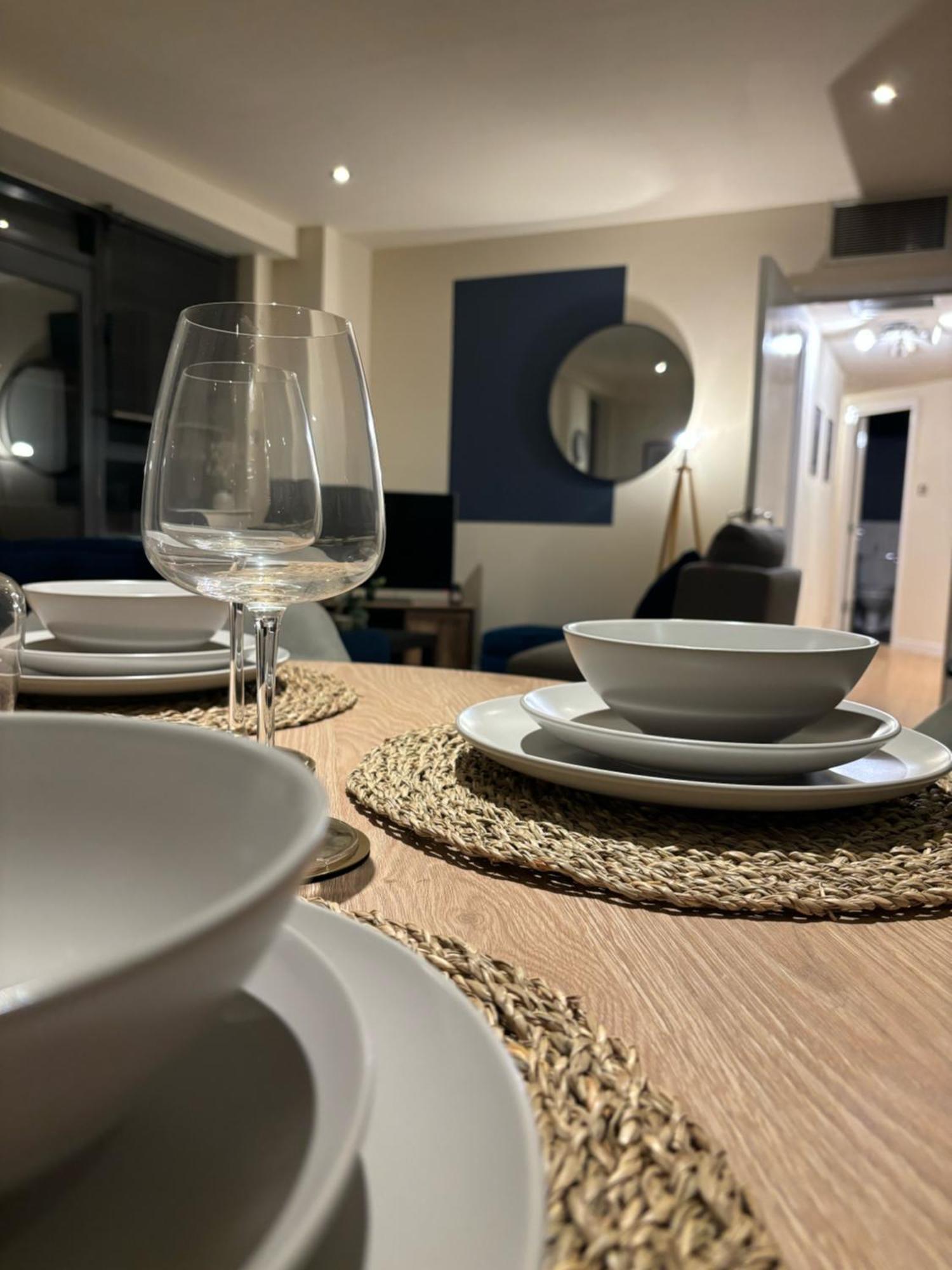 Modern 2 Bdr Flat In Nottingham City Centre With Free Parking Ngoại thất bức ảnh